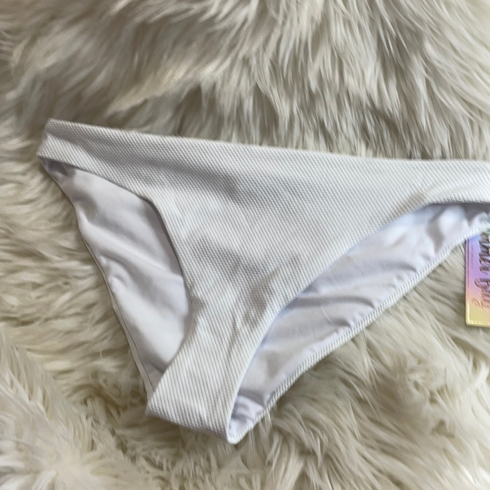 🦋5/$25 Shimmer Bay bikini bottom
